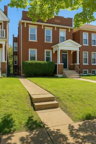 4422 Holly Avenue, Saint Louis, MO 63115