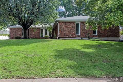 342 Clayton Trails Drive, Ellisville, MO 63011