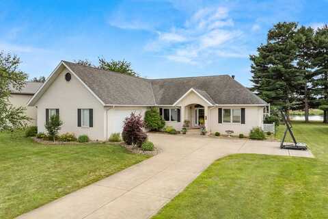 20 Senior Dr, Greenwich, OH 44837