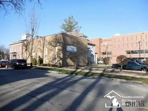 204 S MACOMB, Monroe, MI 48161