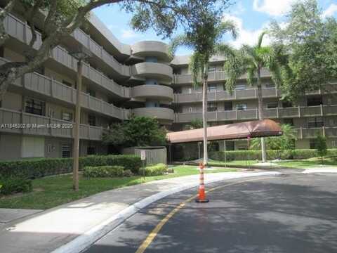 900 Colony Point Cir, Pembroke Pines, FL 33026