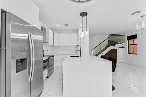 4814 NW 56th Ct, Tamarac, FL 33319