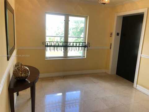 322 Madeira Ave, Coral Gables, FL 33134
