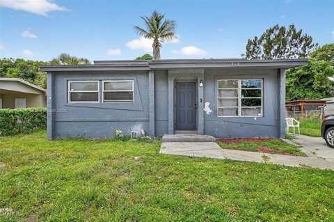 1368 11th St, West Palm Beach, FL 33401