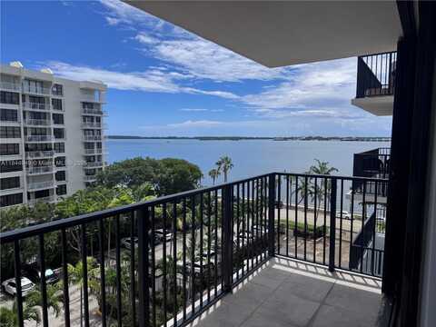1450 Brickell Bay Dr, Miami, FL 33131