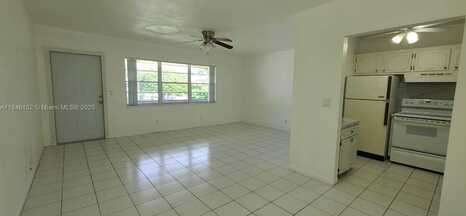 63 Waltham C, West Palm Beach, FL 33417
