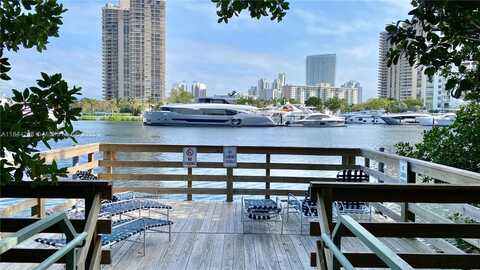 19901 E Country Club Dr, Aventura, FL 33180