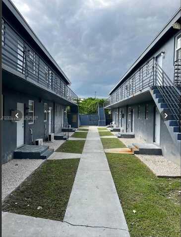 1181 NW 8th St Rd, Miami, FL 33136
