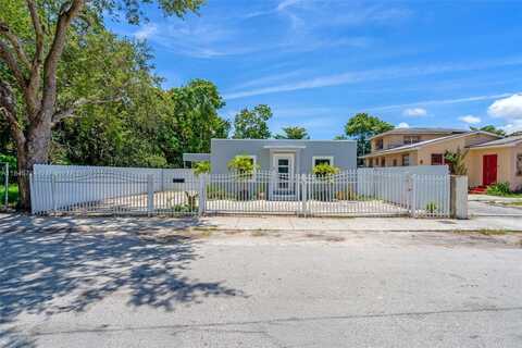 870 NW 100th St, Miami, FL 33150