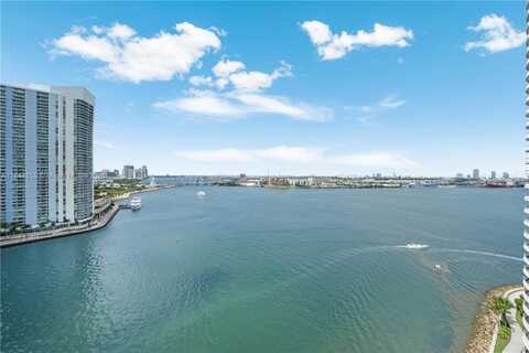 888 Brickell Key Dr, Miami, FL 33131