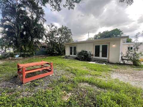 4681 SW 33rd Ave, Dania Beach, FL 33312