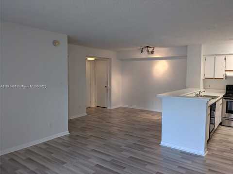 560 S Park Rd, Hollywood, FL 33021