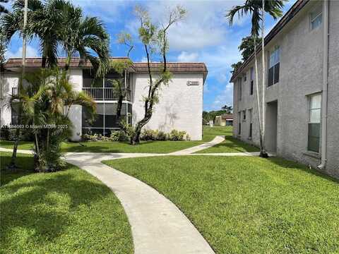 10389 N Kendall Dr, Miami, FL 33176
