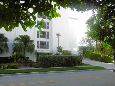 17800 Atlantic Blvd, Sunny Isles Beach, FL 33160