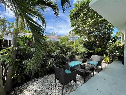 1040 7th St, Miami Beach, FL 33139