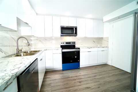 2750 NE 183rd St, Aventura, FL 33160