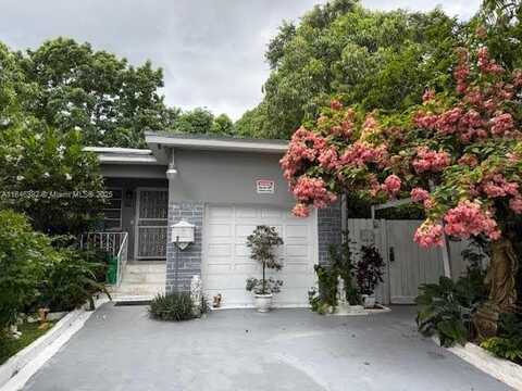 680 NE 160th Ter, Miami, FL 33162