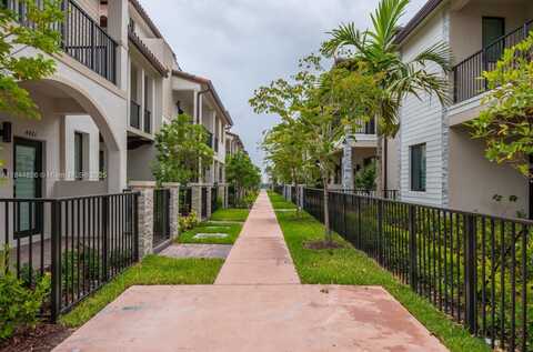4769 NW 83rd Pkwy, Doral, FL 33166
