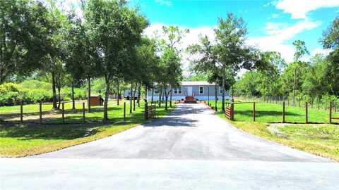 230 Hunting Club Ave, Clewiston, FL 33440