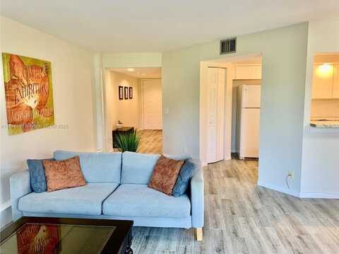 701 SW 128th Ave, Pembroke Pines, FL 33027
