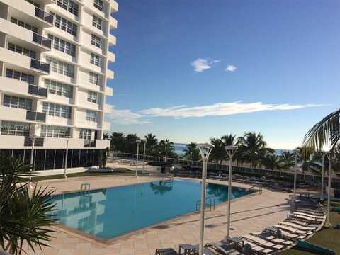 100 Lincoln Rd, Miami Beach, FL 33139