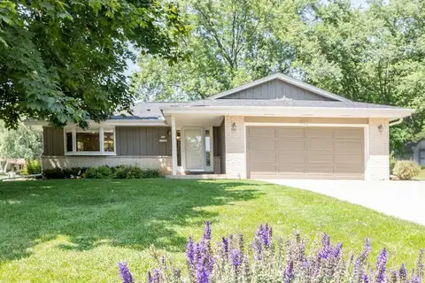 S66w12740 Somerset Dr, Muskego, WI 53150