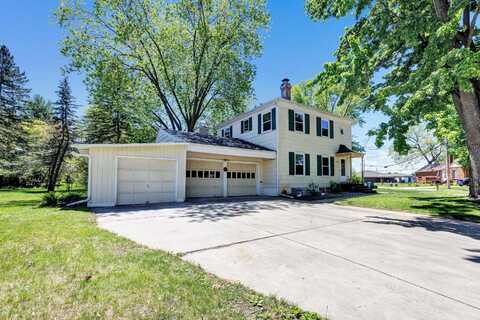 108 Healy Ct, Shawano, WI 54166