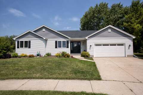 W208n16591 Celtic Ct, Jackson, WI 53037