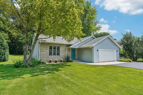 1721 Landre Ct, Burlington, WI 53105