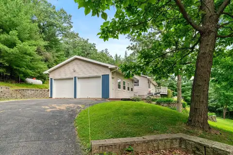 5466 Hamilton Ave, Sparta, WI 54656