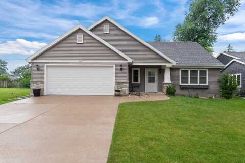 1050 Mihill Ave, Fond Du Lac, WI 54935