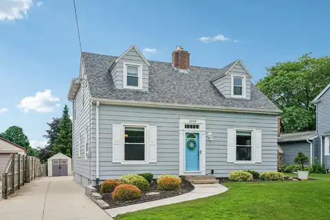 2029 N Green Bay Rd, Mount Pleasant, WI 53405