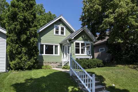 1445 S 57th St, West Allis, WI 53214