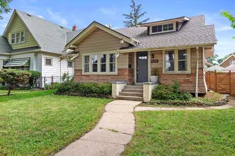 4028 N 15th St, Milwaukee, WI 53209