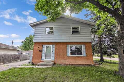 6800 N 80th St, Milwaukee, WI 53223