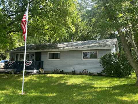 310 Southeastern Ct, Genoa City, WI 53128