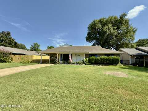 10052 Hyman Drive, Olive Branch, MS 38654