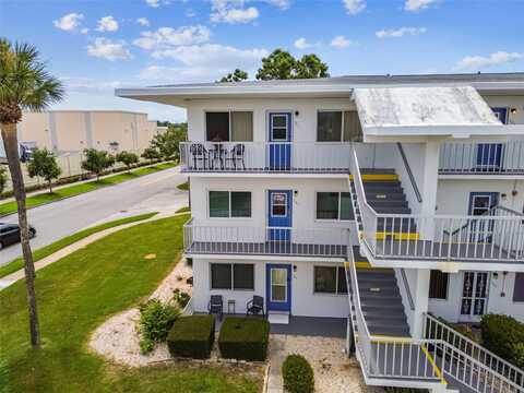 8080 112TH STREET, SEMINOLE, FL 33772
