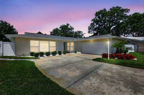 8414 BOULDER PLACE, TAMPA, FL 33615