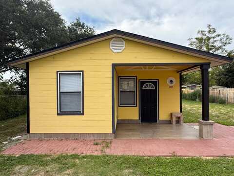 305 ARMOUR AVENUE, AUBURNDALE, FL 33823