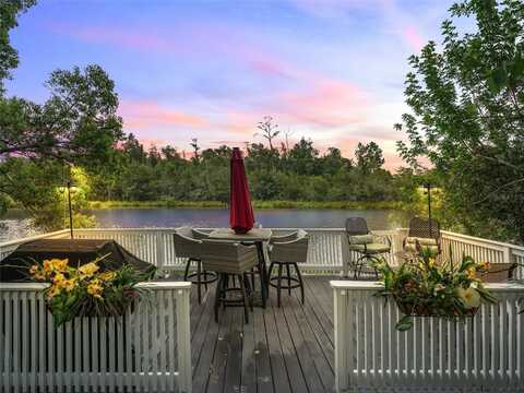 2013 IPSDEN DRIVE, ORLANDO, FL 32837