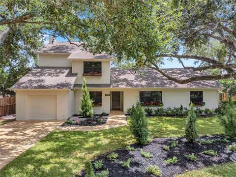 4504 W LAMB AVENUE, TAMPA, FL 33629