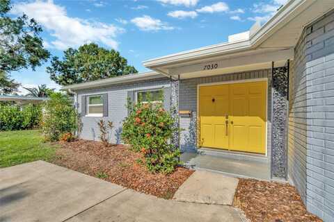 7030 19TH WAY N, Saint Petersburg, FL 33702