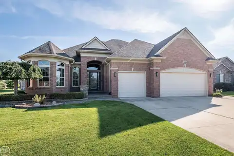 18298 Tiger, Macomb, MI 48042