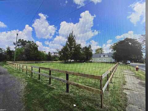 3619 E Ferry St, Detroit, MI 48211
