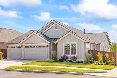 3827 NE Oakside Loop, Bend, OR 97701