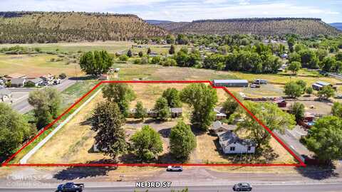 2240 NE 3rd Street, Prineville, OR 97754