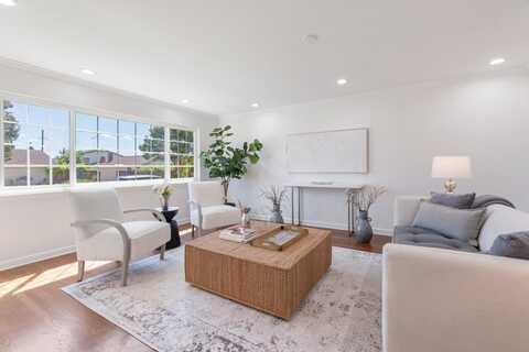 979 November DR, CUPERTINO, CA 95014