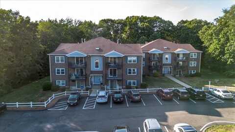 610 S Franklin St, Holbrook, MA 02343