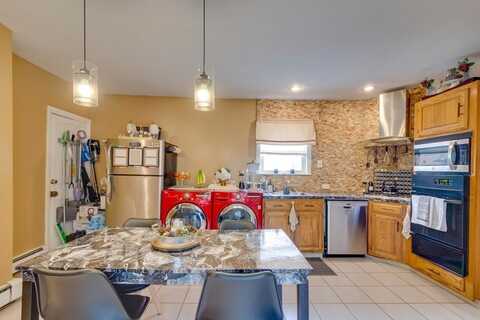 15 Grant St, Boston, MA 02125